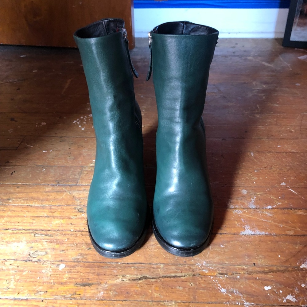 Halmanera hunter green boots (NEED GONE ASAP)